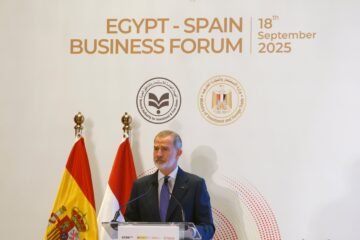 El Rey impulsa en Egipto inversiones en sectores clave como el turismo, las infraestructuras y la energía