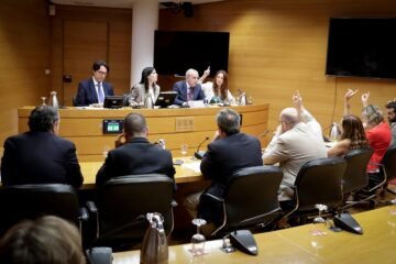 PP y Vox fijan solo una segunda sesión de la comisión de la dana y dejan en el aire la declaración de las víctimas