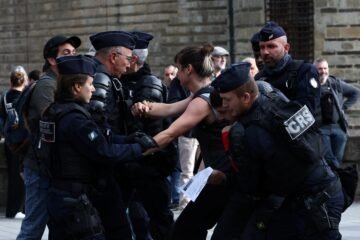Francia vuelve a la huelga para rechazar los recortes en el gasto público