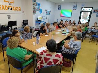 300 jóvenes se incorporan al proyecto Emociones Nubeteca 2025 de la Diputación de Badajoz