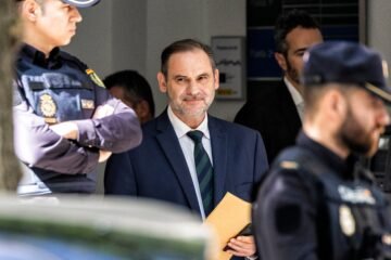 La soledad de Ábalos y su errática estrategia judicial