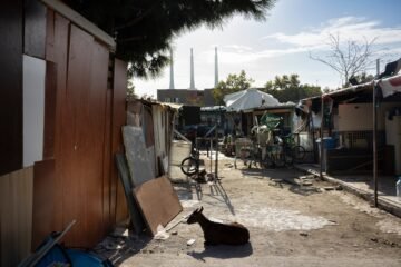 B9: el ‘pueblo’ de migrantes africanos en Badalona que se resiste a desaparecer