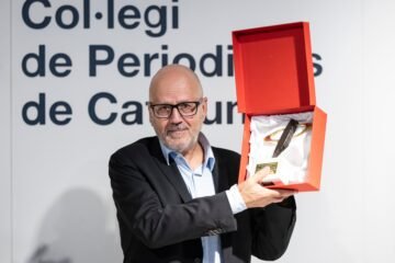 La entrega del Premio Oficio de Periodista a Ramon Besa se convierte en una preciosa ‘master class’ de la profesión