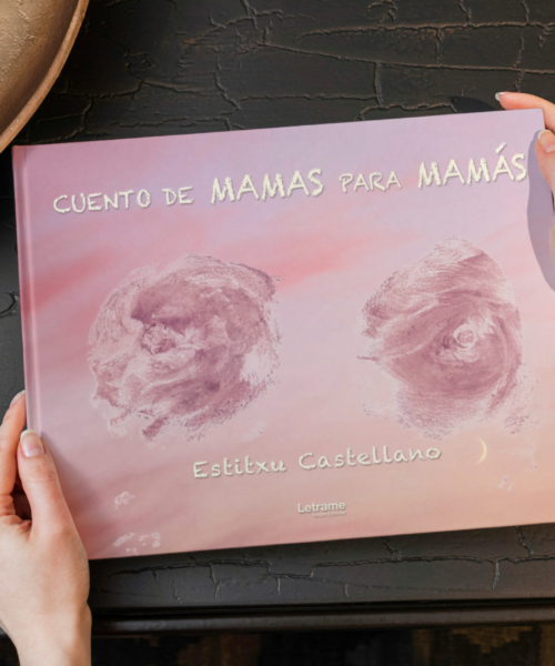 Estitxu Castellano Quintana desnuda y amamanta un nuevo género literario: “Cuento de mamás para mamás”
