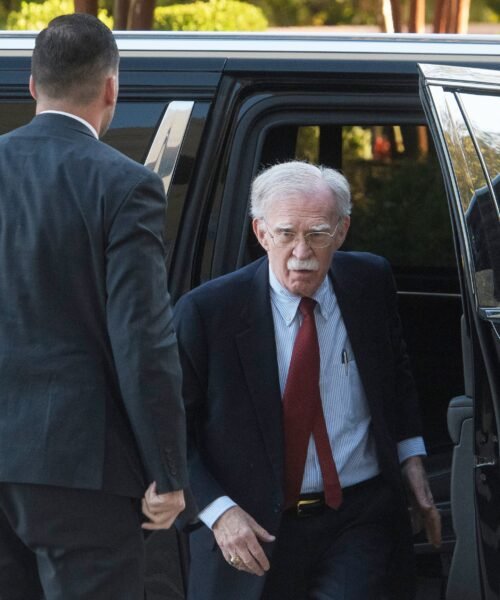 El exasesor de Trump John Bolton se declara inocente de 18 cargos de manejo indebido de información clasificada