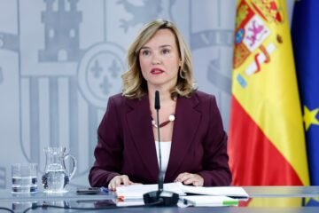 Última hora de la actualidad política, en directo | El Gobierno financiará la atención 24 horas a personas con ELA con 500 millones de euros