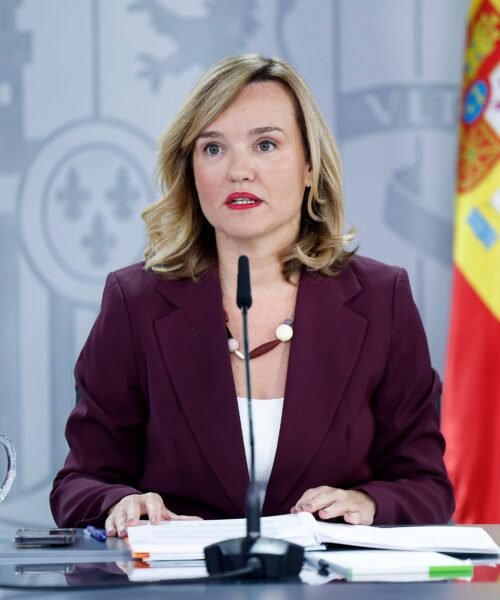 Última hora de la actualidad política, en directo | El Gobierno financiará la atención 24 horas a personas con ELA con 500 millones de euros