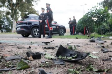 Explota una bomba debajo del coche de un periodista de investigación de la RAI en Roma