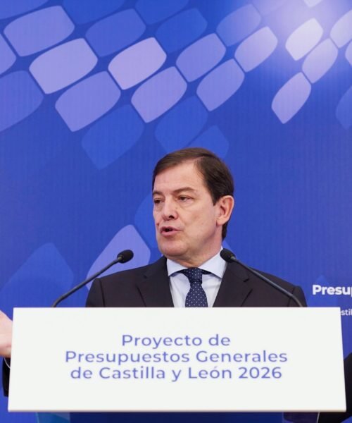 Las Cortes de Castilla y León frenan los Presupuestos por presentarlos “después de plazo” y “sin aprobar el límite de gasto”