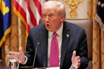 Trump dice que España debería recibir una reprimenda por el gasto en defensa