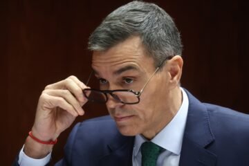 Sánchez aguanta el trago de la ‘comisión Koldo’ pero el PP confía en haber minado su imagen