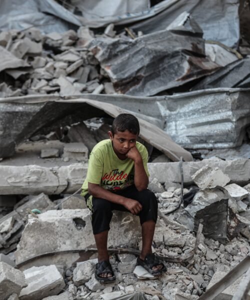 Última hora del conflicto en Oriente Próximo, en directo | Se reanuda el paso de camiones con ayuda para Gaza, pero Israel mantiene cerrada la entrada por Rafah