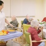 Cataluña lidera las listas de espera para acceder a la dependencia: 38.000 personas y 275 días hasta recibir la prestación