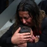 Decepción en las familias de los presos palestinos exiliados: de esperarlos con ropa nueva a volver a casa sollozando
