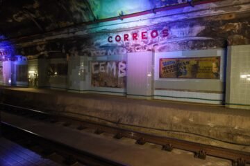 Correos, la estación fantasma del Metro de Barcelona, se deja ver después de 53 años