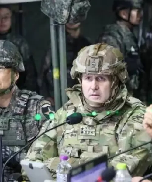 Un alto general del Ejército de EE. UU. afirma que utiliza ChatGPT para tomar decisiones clave de mando