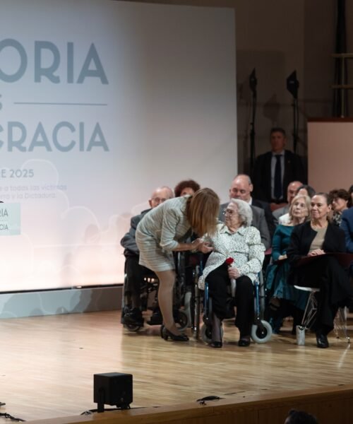 El Gobierno sufre, pero el PP sale a su rescate