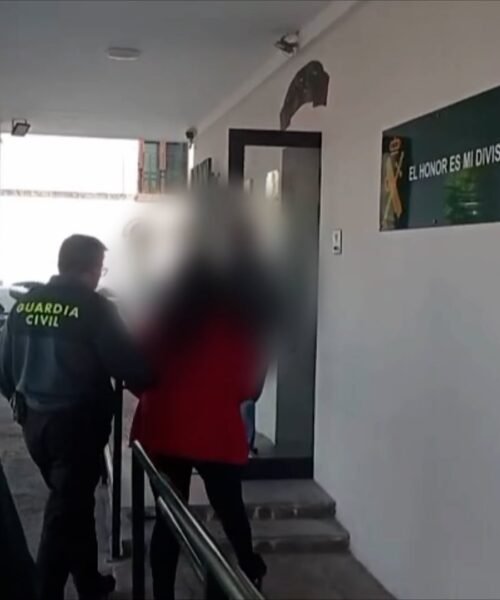 Encontrado un bebé en una finca aislada tras ser robado en Extremadura