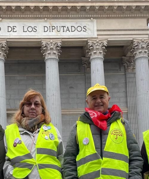 Ocho años y más de 400 lunes frente al Congreso en defensa de las pensiones: “Somos la generación que aprendió a manifestarse”