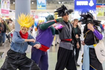 El Salón del Manga de Barcelona se llena de mangakas, otakus y katanas