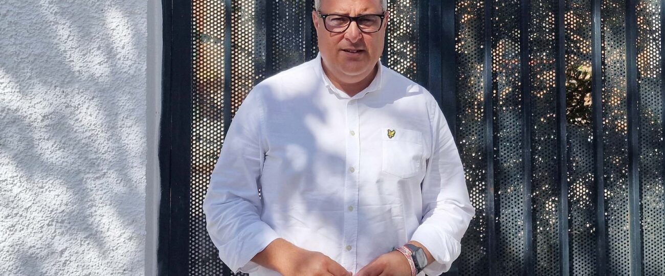 El PSOE suspende de militancia y abre un expediente disciplinario al líder del partido en Torremolinos, acusado de acoso sexual