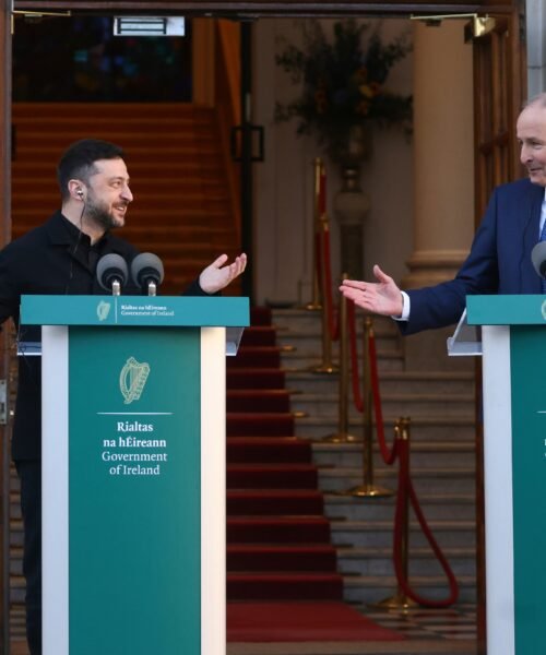 Irlanda detectó al menos cinco drones alrededor del avión que transportaba el lunes al presidente Zelenski