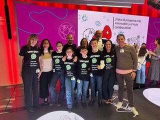 Premio a Innovación en SuperReto DigiCraft para colegio La Asunción-Josefinas de Cáceres