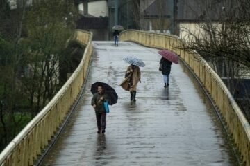 La semana comienza con lluvias persistentes en el norte peninsular