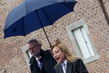 Sánchez choca con Meloni por convocar la primera ministra italiana una reunión previa a la cumbre de la UE