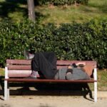 El ascensor social no admite pobres