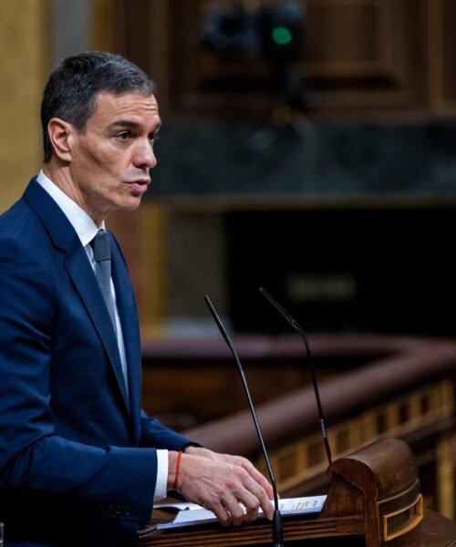 El CIS pronostica una subida del PSOE, que se queda 9,7 puntos por encima del PP