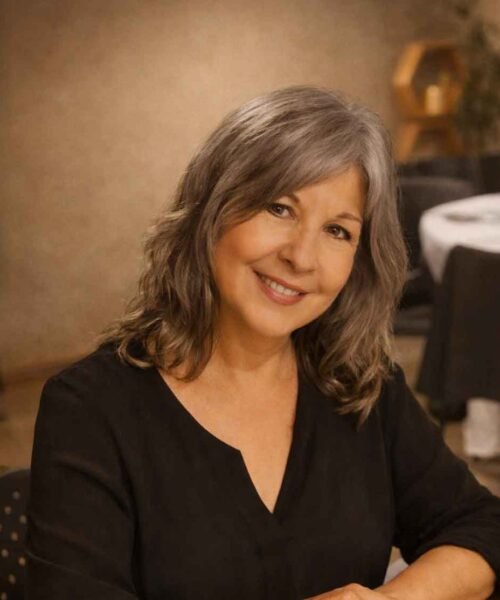 ALCIRA ACOSTA REFLEXIONA SOBRE LA RESILIENCIA Y LA SUPERACIÓN EN LA NOVELA CONTEMPORÁNEA ‘LA DANZA DE LA LEONA’
