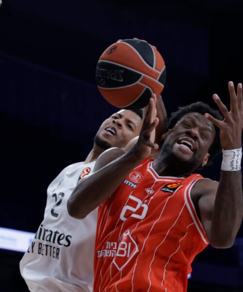 El Real Madrid se gusta ante el Hapoel en una noche a la que sólo le faltó el público