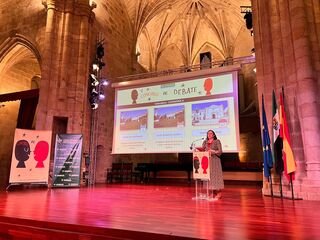 Casi un centenar de equipos participan en ronda clasificatoria V Concurso Debate Escolar