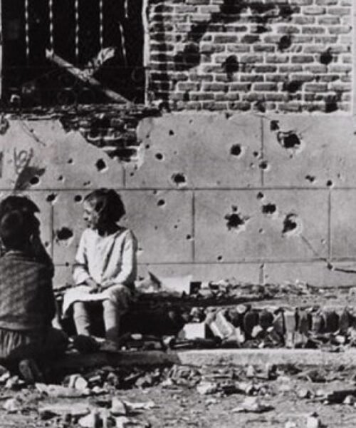 La Fundación Robert Capa prohíbe al Ayuntamiento de Madrid la utilización del nombre del fotógrafo