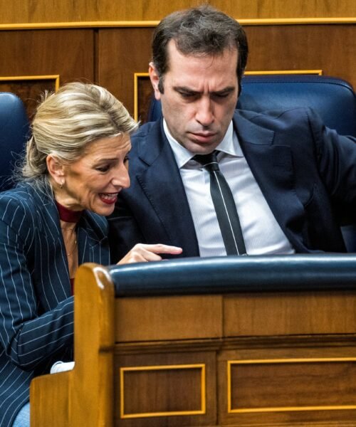 Trabajo acusa a Economía de intentar boicotear el acuerdo de gobierno por el registro horario