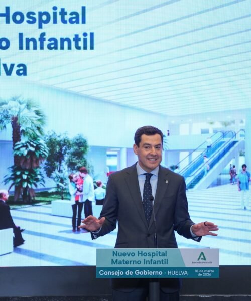 Moreno cuestiona ahora la “cadena de información” en la crisis de los cribados y deja de apuntar a los radiólogos