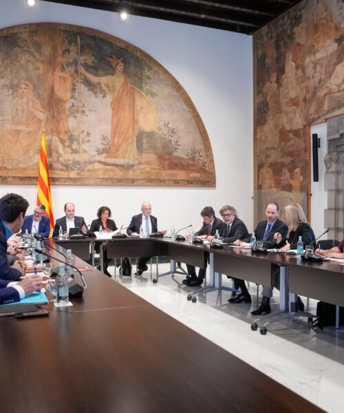 La Generalitat perfila medidas de apoyo a familias y empresas dentro de su plan por la guerra en Irán