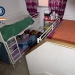 Una alarma en el sótano ordenaba a las mujeres prostituidas en un chalet de Madrid cuándo hacer el ‘paseíllo’ a sus clientes