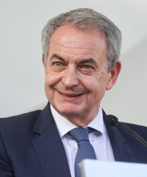 Zapatero se desvincula de la consultora investigada en el ‘caso Plus Ultra’: “No sabía quiénes eran los clientes”