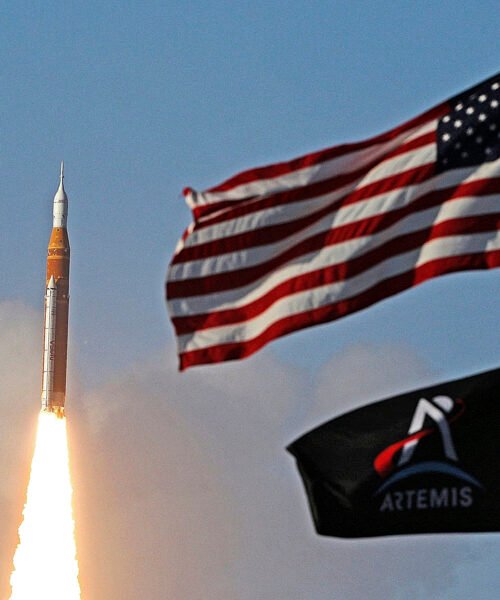 EEUU pone rumbo a la Luna con el despegue de Artemisa 2: «Hoy comienza la próxima era de la exploración espacial»