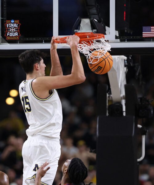 Aday Mara hace historia con Michigan y se convierte en el primer español en ganar la NCAA