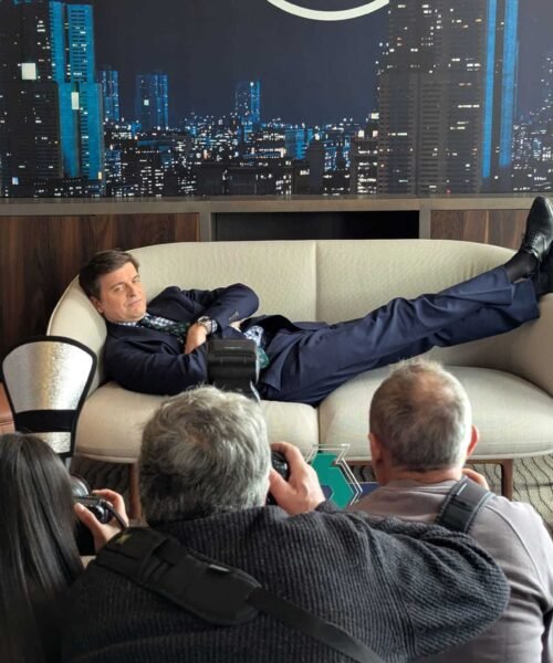 El truco de magia de Marc Giró en su aterrizaje en laSexta: «Soy el perrito que mueve la cola para ustedes»