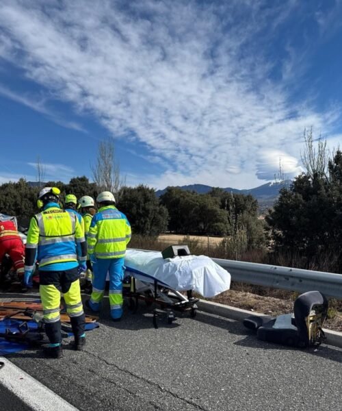 Cinco heridos, dos de ellos de gravedad, en un accidente de tráfico en Guadarrama