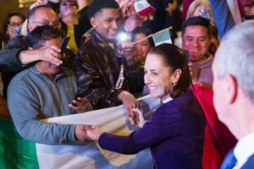 Claudia Sheinbaum llega a Barcelona en su primera visita a Europa como presidenta de México