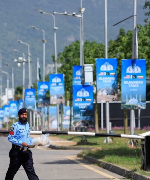Última hora de la guerra de Estados Unidos e Israel contra Irán, en directo | Trump confía en que EE UU alcanzará un “gran acuerdo” con Irán pero advierte que están preparados para volver a atacar