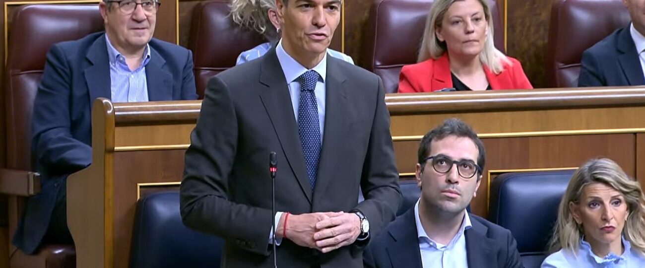 Feijóo reprocha la falta de inversión y Sánchez responde: “Ustedes se financian en B y quieren trabajadores en B”