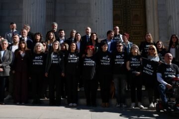 Las víctimas de la dana y Adamuz exigen más atención y responsabilidad a los políticos en el Congreso