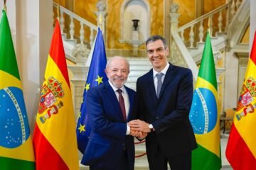 Reunión de líderes progresistas en Barcelona, en directo | Pedro Sánchez, Lula o Claudia Sheinbaum participan en la reunión En defensa de la democracia en Barcelona