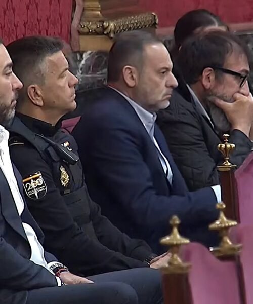 Juicio contra Ábalos, Koldo y Aldama, en directo | El hijo de Ábalos niega en el juicio que custodie fondos ocultos del exministro: “En el caso de que le diera dinero, sería mío”